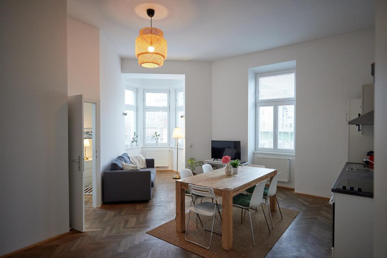 Beautiful Restored - Close To Metro - II Viena Exterior foto